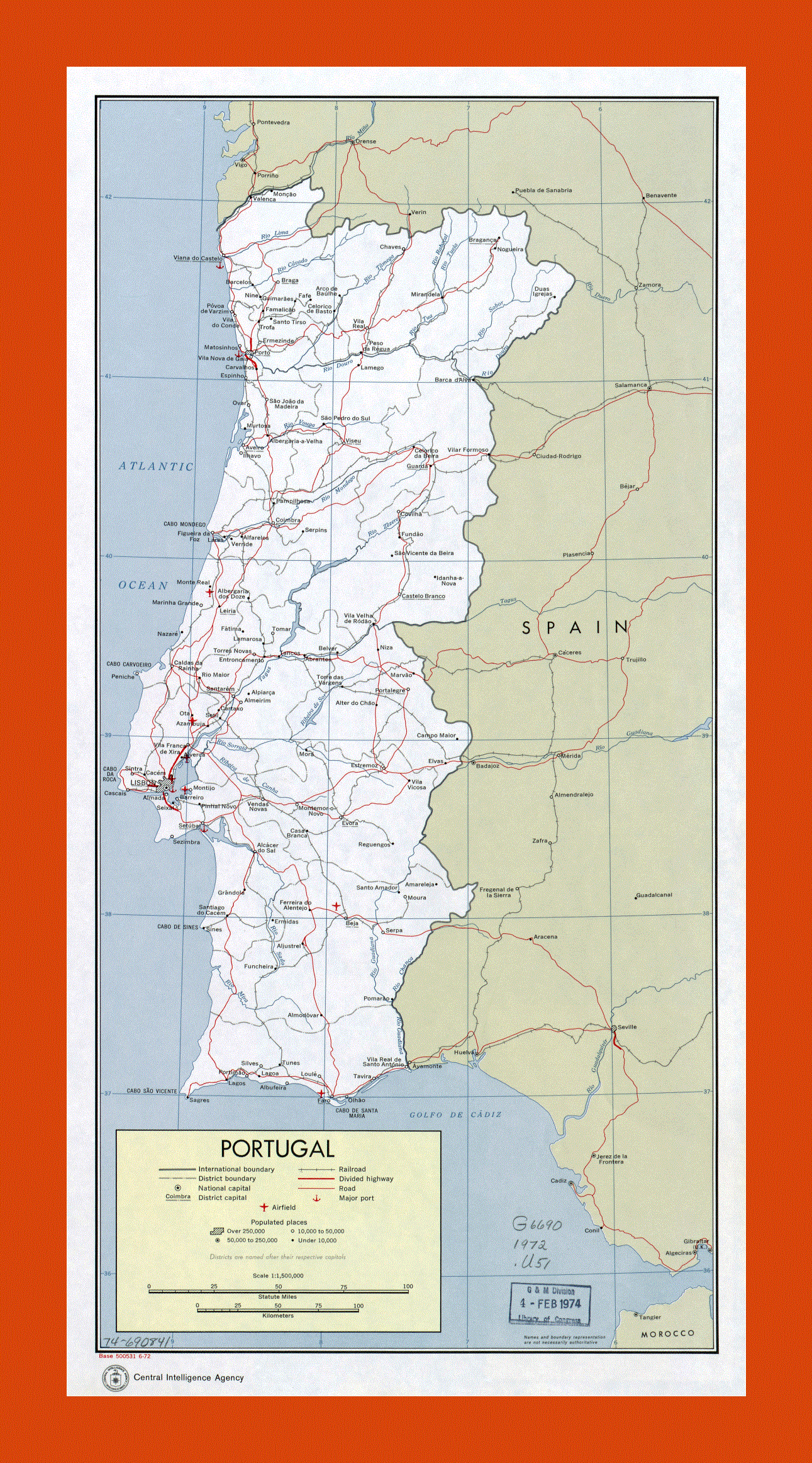 Political and administrative map of Portugal - 1972