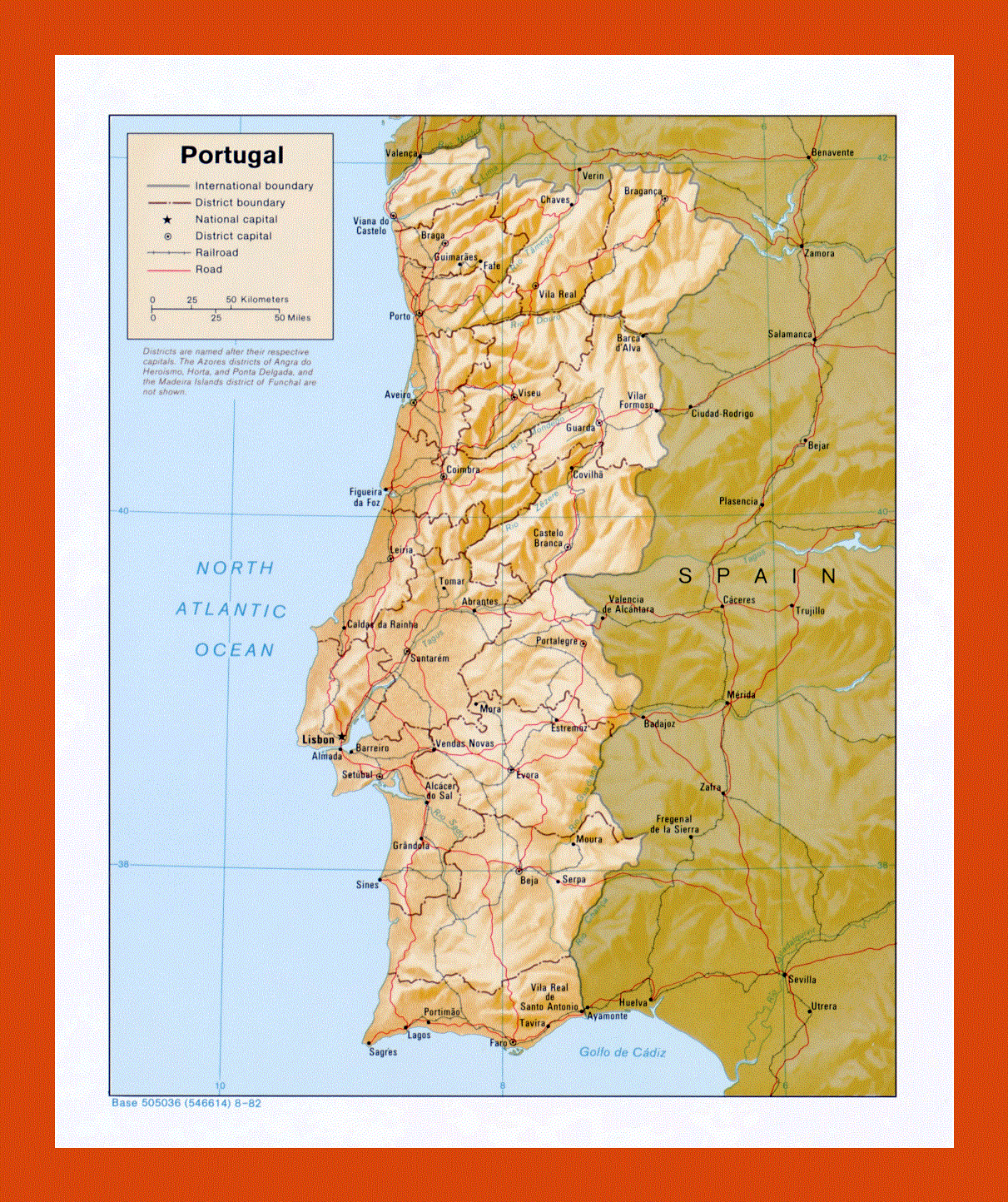 Political and administrative map of Portugal - 1982