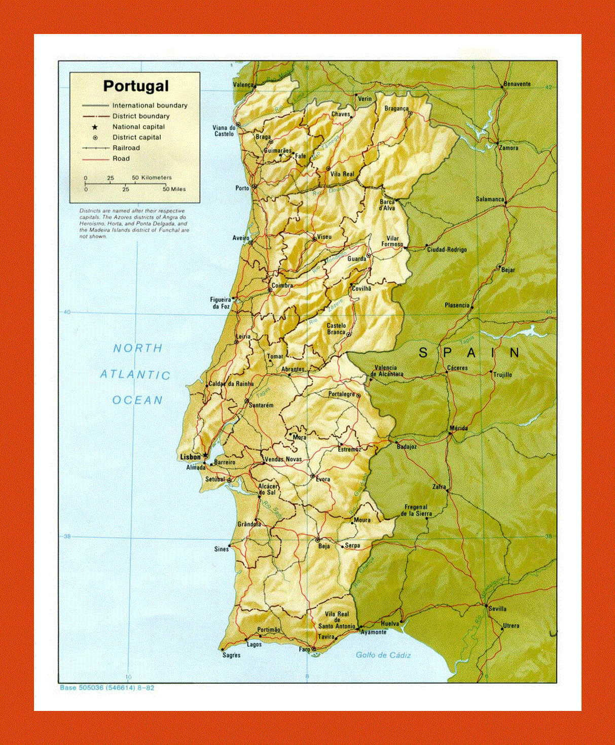 Political and administrative map of Portugal - 1982